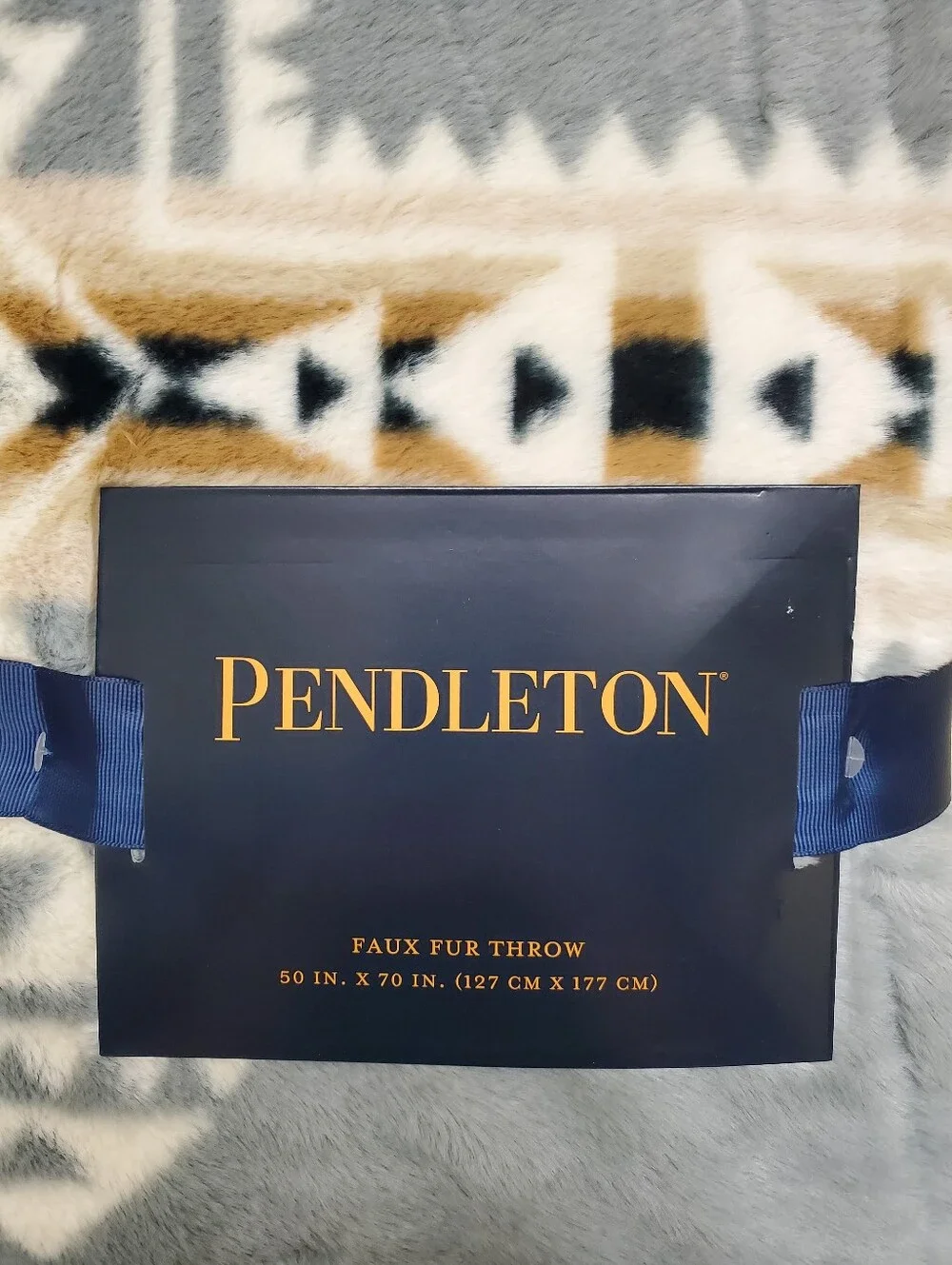 Pendleton Faux Fur Throw Light Blue Aztec Native Print 50x70